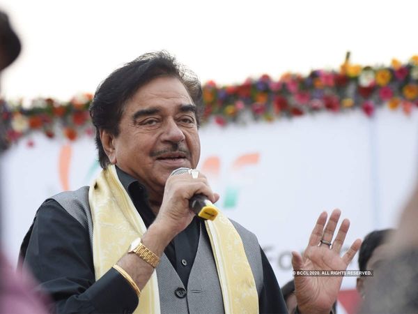 Shatrughan Sinha salutes PM Modi and Amit Shah rescue Indian students from corona virus affected China