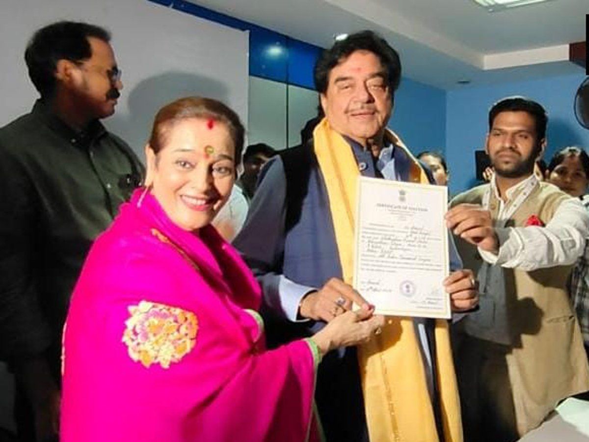 शत्रुघ्न सिन्हा ने BJP को किया 'खामोश', पत्नी पूनम सिन्हा ने कहा- यह केवल भारत में ही हो सकता है