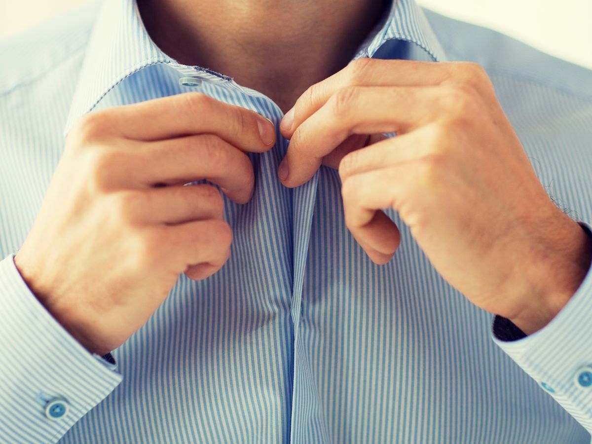 Dressing Tips: अगर आपका है डार्क काॅप्लेक्शन, ऐसी शर्ट आपको बनाएगी अट्रैक्टिव, फॉलो करें ये नियम