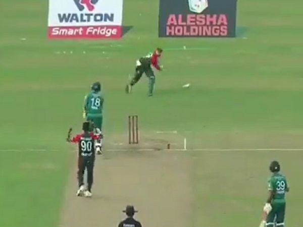 Shoiab-Malik-Run-out-by-Narul-Hasan