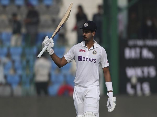 Shreyas-Iyer-fifty-debut-test