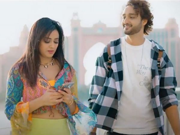 Shweta Tiwari latest Song