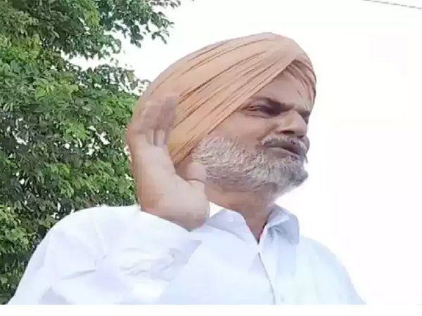 Sidhu Moose Wala's father threatening calls