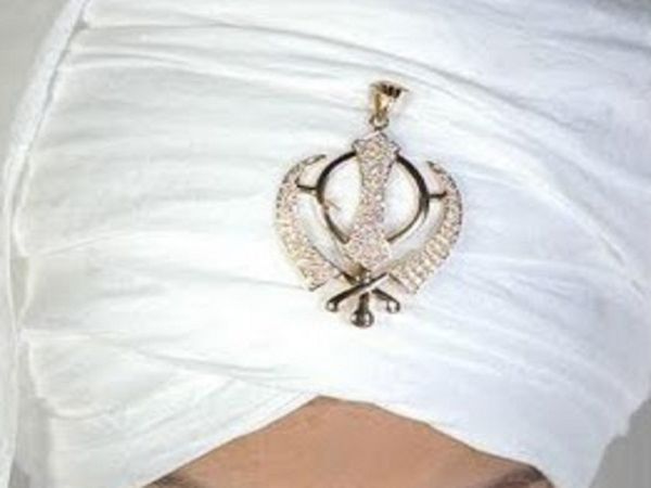 Hijab row Sikh girl told to remove turban by Bengaluru college, Karnataka