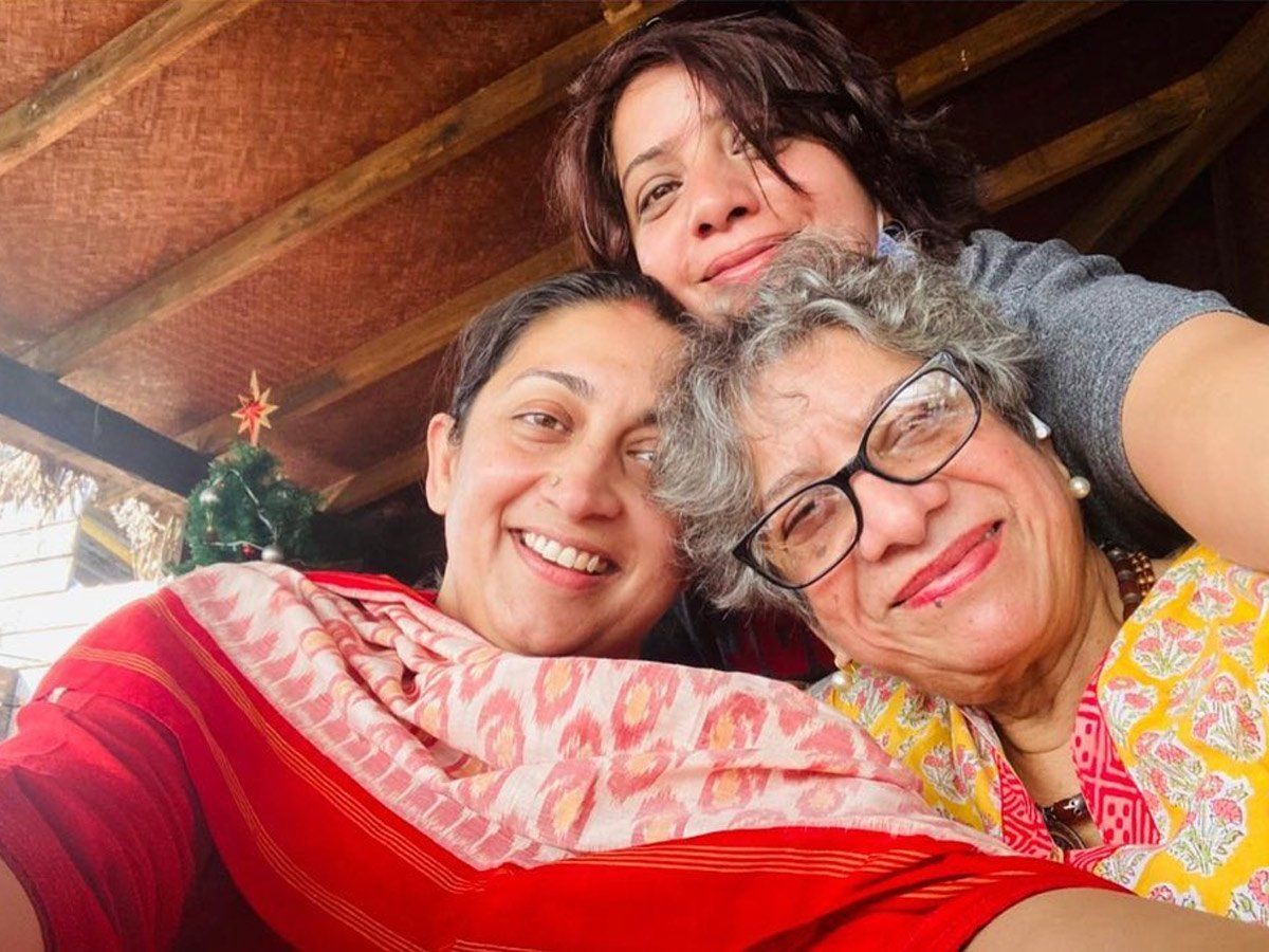 मदर्स डे पर स्मृति ईरानी ने बताया अपनी मम्मी का संघर्ष, नहीं होते थे घर का किराया देने के लिए पैसे