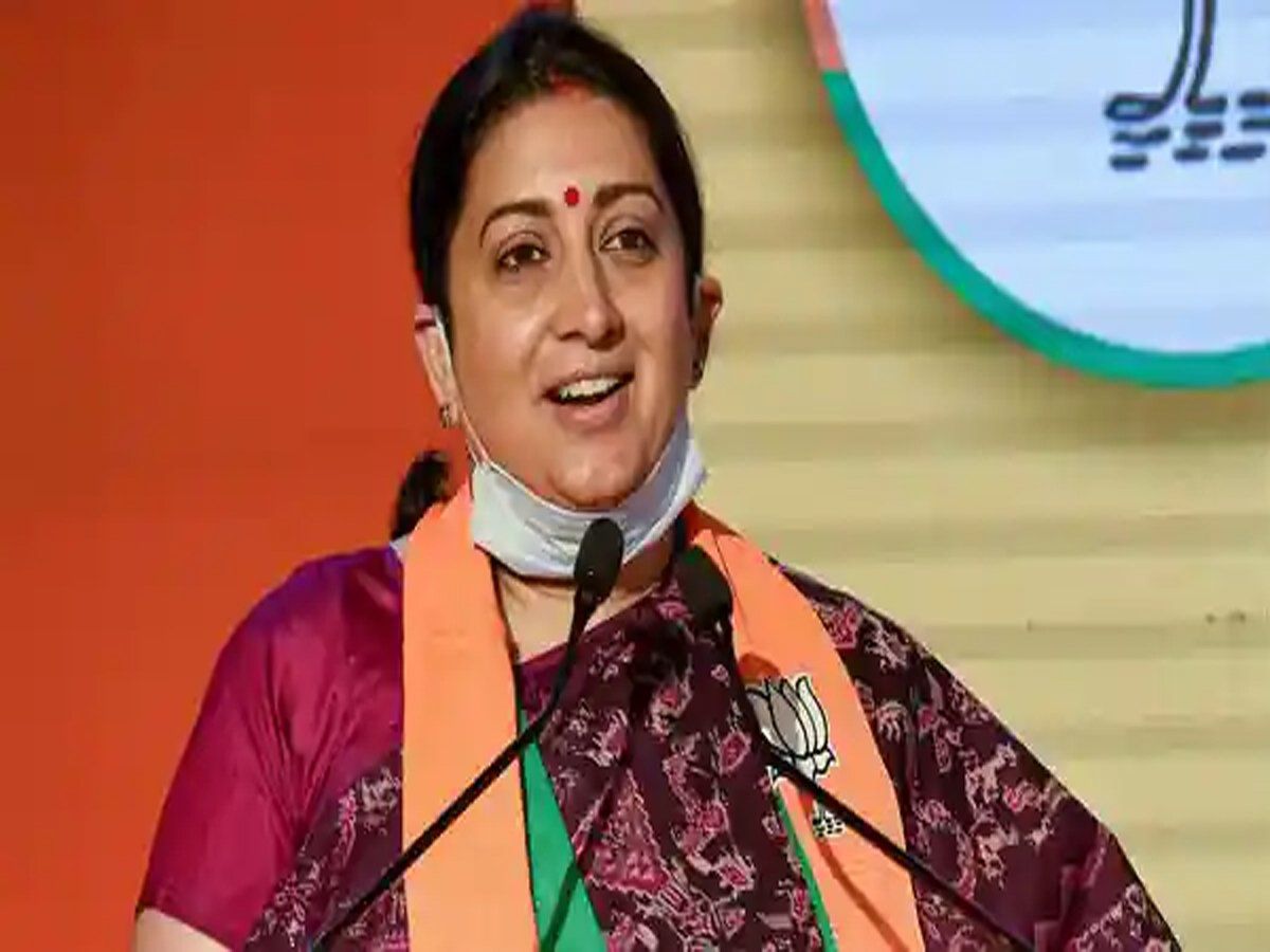 Bollywood Actresses in Politics: राजनीति में उभरीं ये ग्लैमरस एक्ट्रेसेज, सुंदरता-कौशल से हासिल किया मुकाम