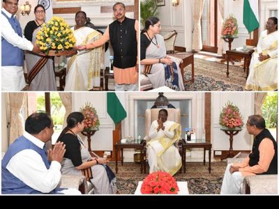 विवादों के बीच राष्ट्रपति मुर्मू से मिलीं स्मृति ईरानी विवादों के बीच राष्ट्रपति मुर्मू से मिलीं स्मृति ईरानी