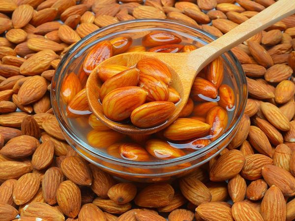 Soaked Almonds benefits for health