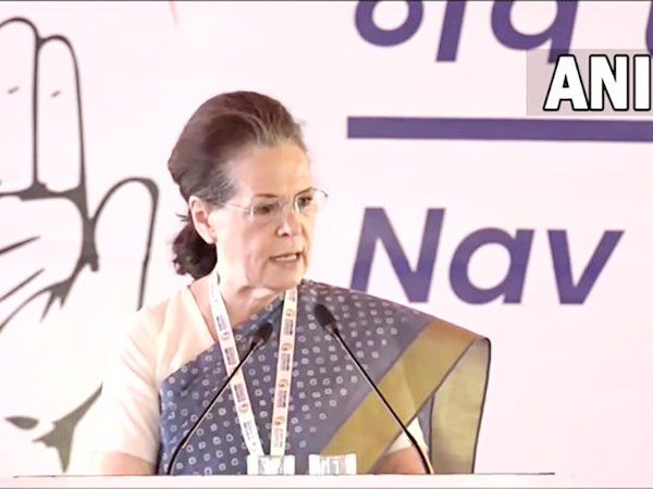 Sonaia gandhi at Nav Sankalp Shivir Udaipur