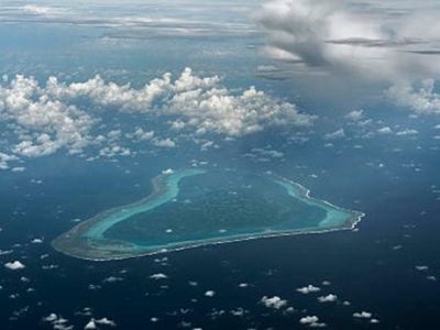 US warships enter disputed waters in the South China Sea US warships enter disputed waters in the South China Sea