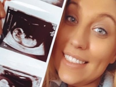 Women holds sperm donor party to find perfect baby daddy after doctor refused Women holds sperm donor party to find perfect baby daddy after doctor refused