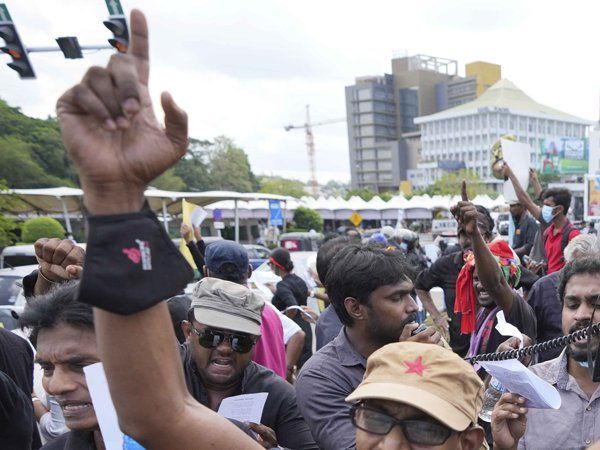  Free scheme politics will create crisis in india like srilanka 