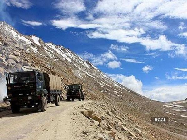 Srinagar-Leh highway closed for civilians after the clash between India and Chinese troops in Pangong Tao 