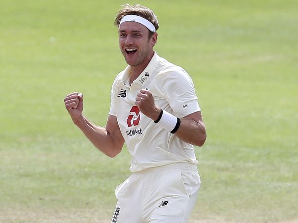Stuart Broad takes 500th test wicket