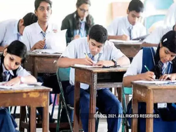 Amidst covid lockdown, Parents are facing problem in paying school fees
