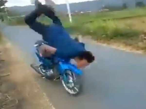 Funny Stunt Video Boy Doing Stunt on Scotty Then What Happened Watch Funny Viral Video