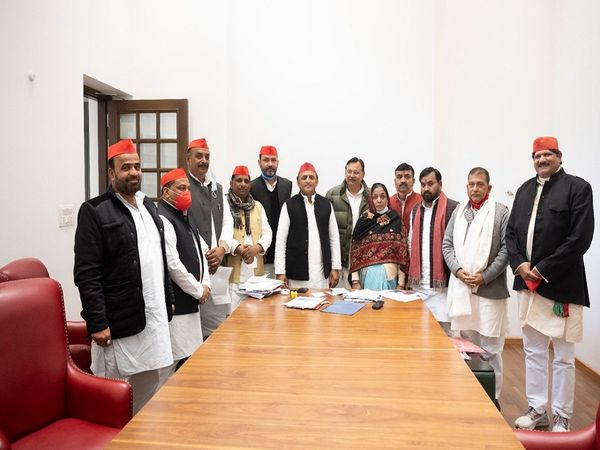 shubavati shukla against yogi adityanath