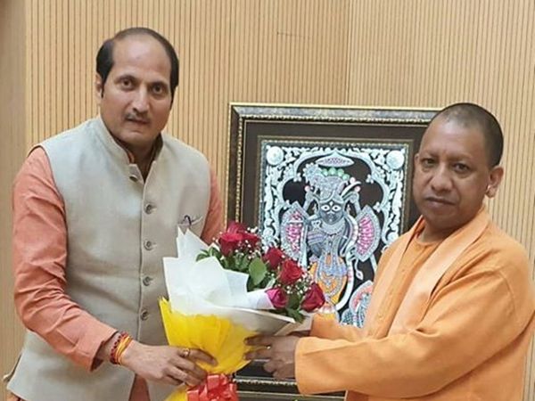 Cabinet Minister Suresh Rana with CM Yogi Adityanath