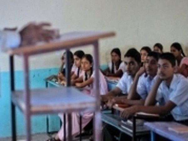 Aims to make Hindi learning easier, Kerala govt launches new edition of 'Surili Hindi'