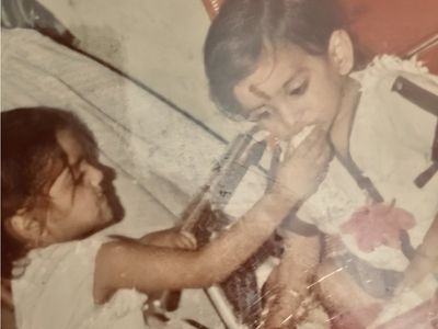 Sushant singh Rajput and his sisters shweta singh kirti
