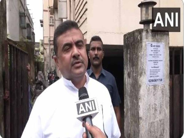 Suvendu Adhikari angry with female policeman During Nabanna march said Dont touch my body