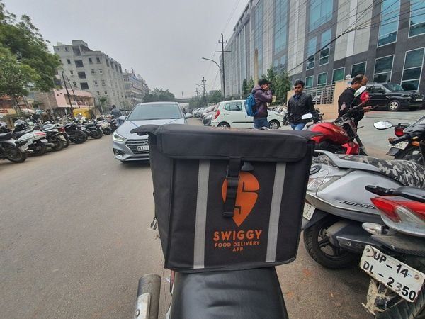 स्विगी ने किया खुलासा, भारत में लॉकडाउन के दौरान मिले चिकन बिरयानी के 5.5 लाख ऑर्डर