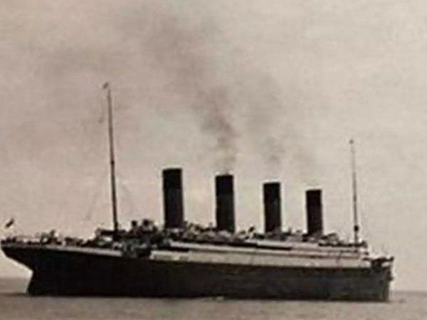 today's history 10 April 2022