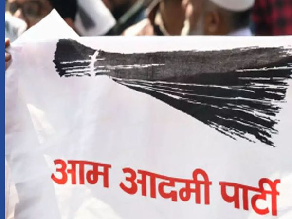 न्यूज़ोदय: मंहत नरेंद्र गिरि का निधन,हिमाचल में चुनाव लड़ेगी AAP