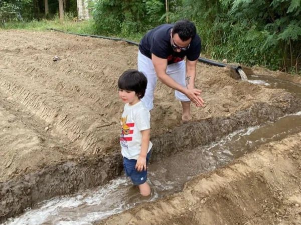 Taimur with Father Saif Ali Khan in Farmhouse