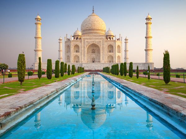 Today's History May 9: The construction work of Taj Mahal, a symbol of Shahjahan's love, was completed