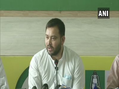 Tejashwi yadav launch berozgari web portal and attacks in nitish govt ahead of bihar assembly election Tejashwi yadav launch berozgari web portal and attacks in nitish govt ahead of bihar assembly election