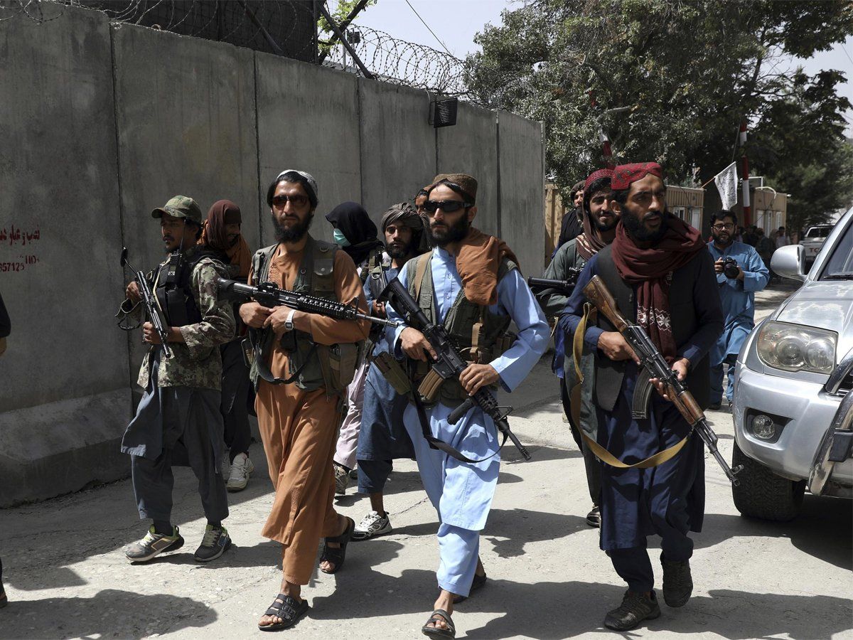 Afghanistan: अफगानिस्तान में अपने सबसे बड़े दुश्मन से लड़ रहा तालिबान, हमलों से खोखले हुए दावे
