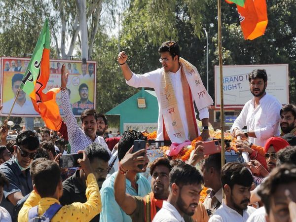 BJYM national president Tejasvi Surya reached ayodhya ahead of UP Assembly election