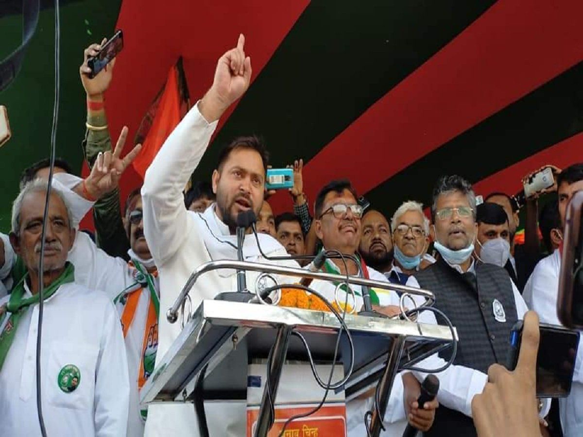 Bihar Election: तेजस्वी ने तोड़ा पिता लालू यादव का रिकॉर्ड, 1 दिन में की 17 रैलियां और दो रोड शो