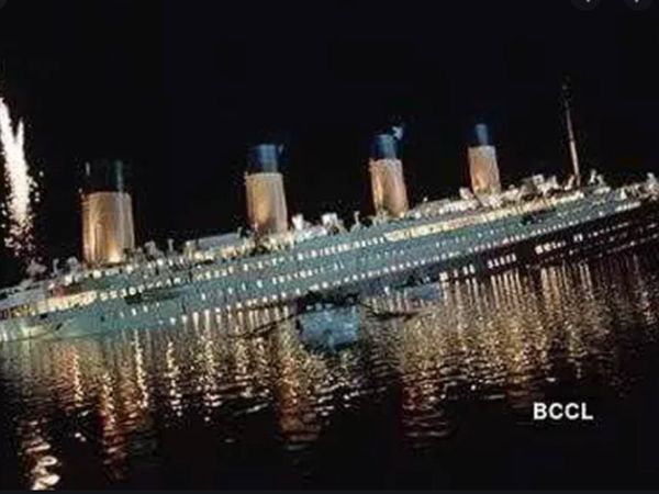 History of april 10, Titanic ship sailed on its first and last voyage 