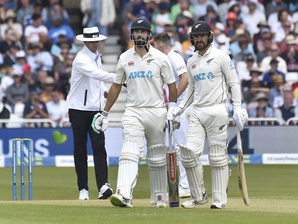 Tom-Blundell-Daryl-Mitchell-nottingham