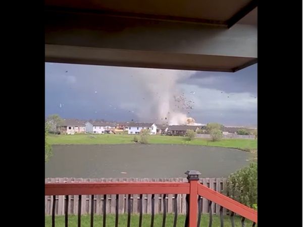 Tornado took away the house Watch Shocking Viral Video