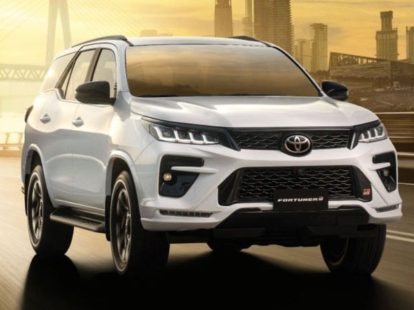 Toyota Fortuner GR-S