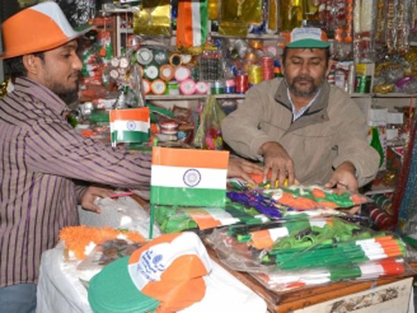 Economy Sluggish due to Coronavirus, tricolor sales fall drastically