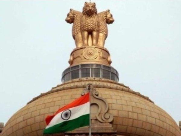  Sarkari Naukri 2019 से जुड़ी पल-पल के अपडेट