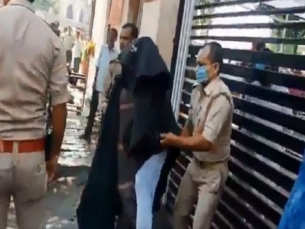 Woman sets herself on fire in front of UP assembly in Lucknow