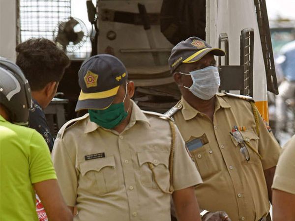 UP police officer found using stolen car, injured in Bikaru incident