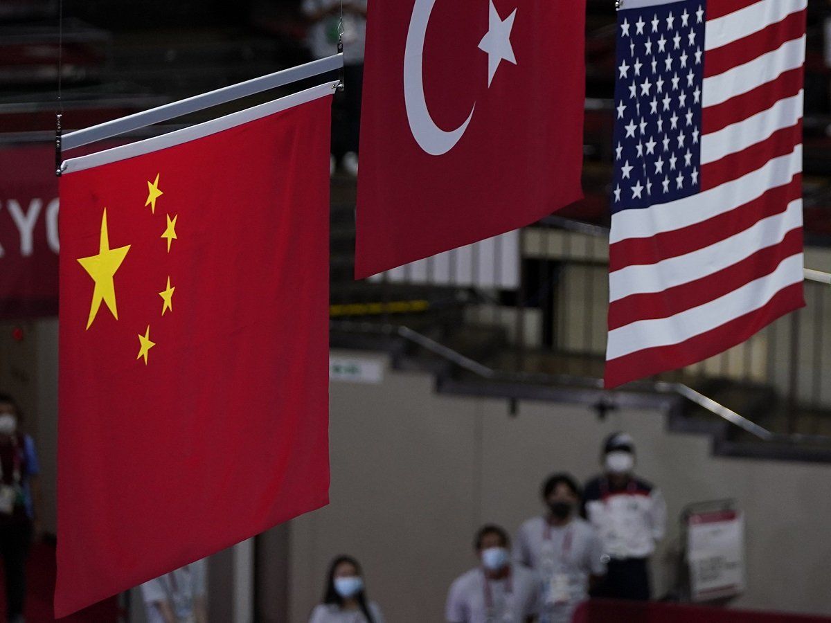 USA vs CHINA in Olympics: टोक्यो ओलंपिक में भी दिखी अमेरिका-चीन की टक्कर, करीबी भिड़ंत में एक देश निकला आगे