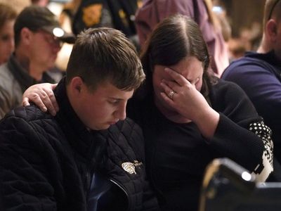 At least three students killed, six other people wounded in a high school in Michigan, United States