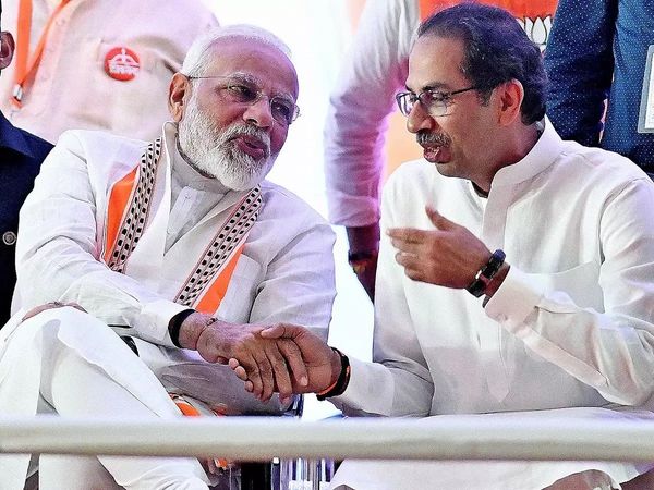 Shiv Sena praises PM through Saamana, hits out at Amit Shah