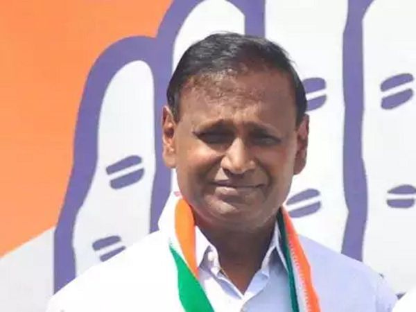 Congress leader Udit Raj says Governor meets Nashedi Kangana Ranaut
