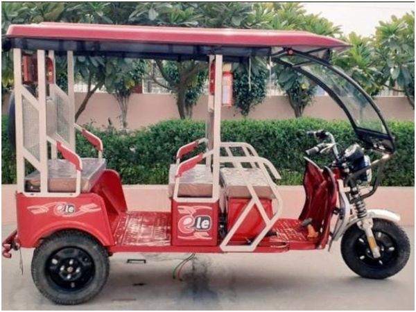 Lucknow e rickshaws banned
