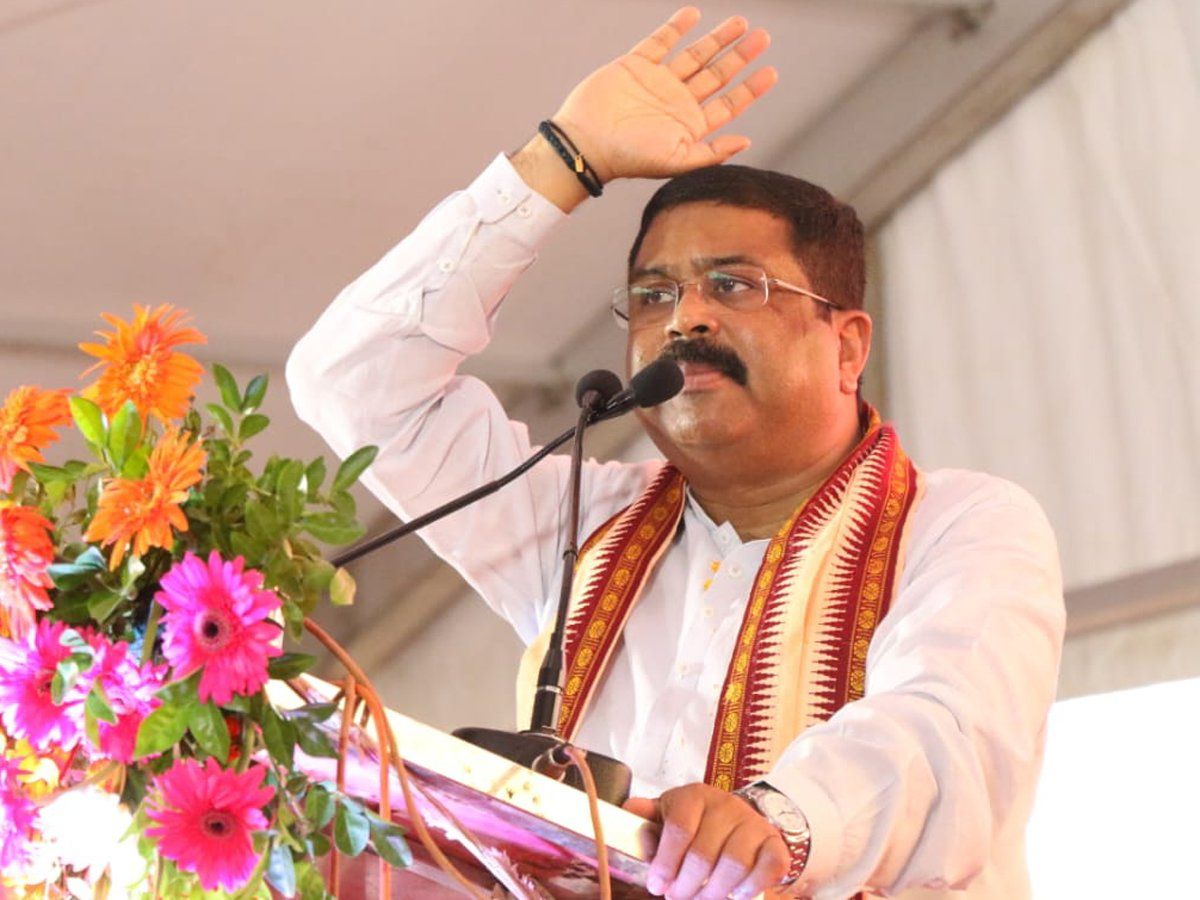 Agnipath: केंद्रीय शिक्षा मंत्री धर्मेंद्र प्रधान का ऐलान, 10वीं पास अग्निवीरों को मिलेगा 12वीं पास सर्टिफिकेट