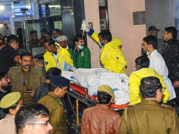 Unnao rape: उन्नाव रेप पीड़िता की हालत नाजुक, परिजन चाहते हैं हैदराबाद की तरह हो आरोपियों का एनकाउंटर