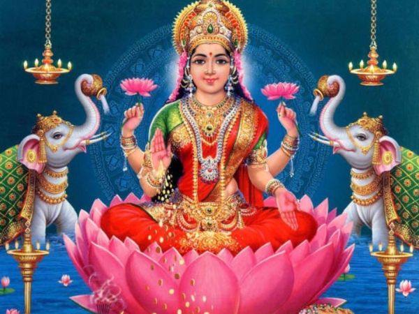 Worship Goddess Lakshmi on Thursday, गुरुवार को करें देवी लक्ष्मी की पूजा